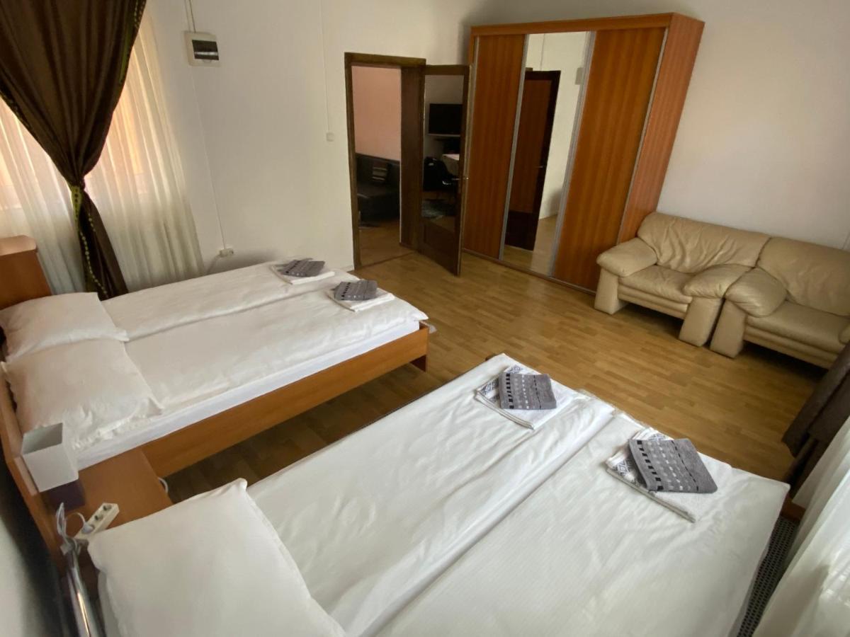 Permissive Villa Kolozsvár Kültér fotó
